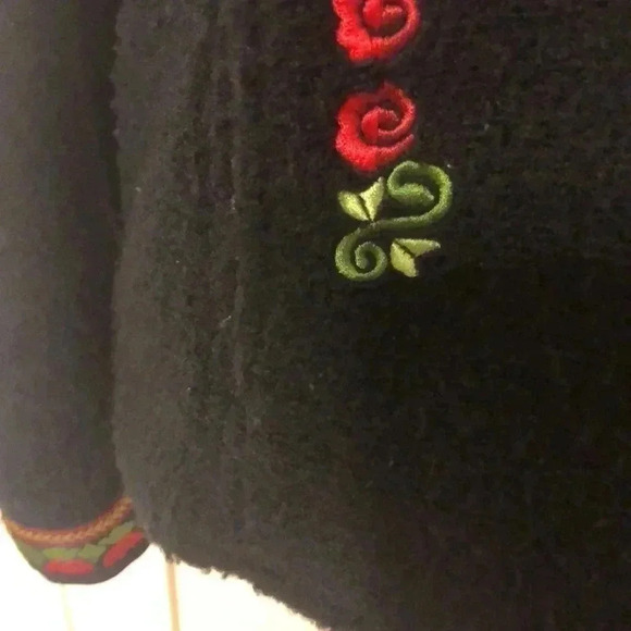 Obermeyer sweater - Picture 4 of 9